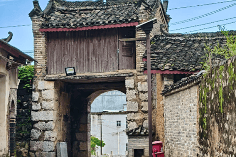 Guilin Yinzi Rock & Yinlong Village: Caves & Ancient Vibe