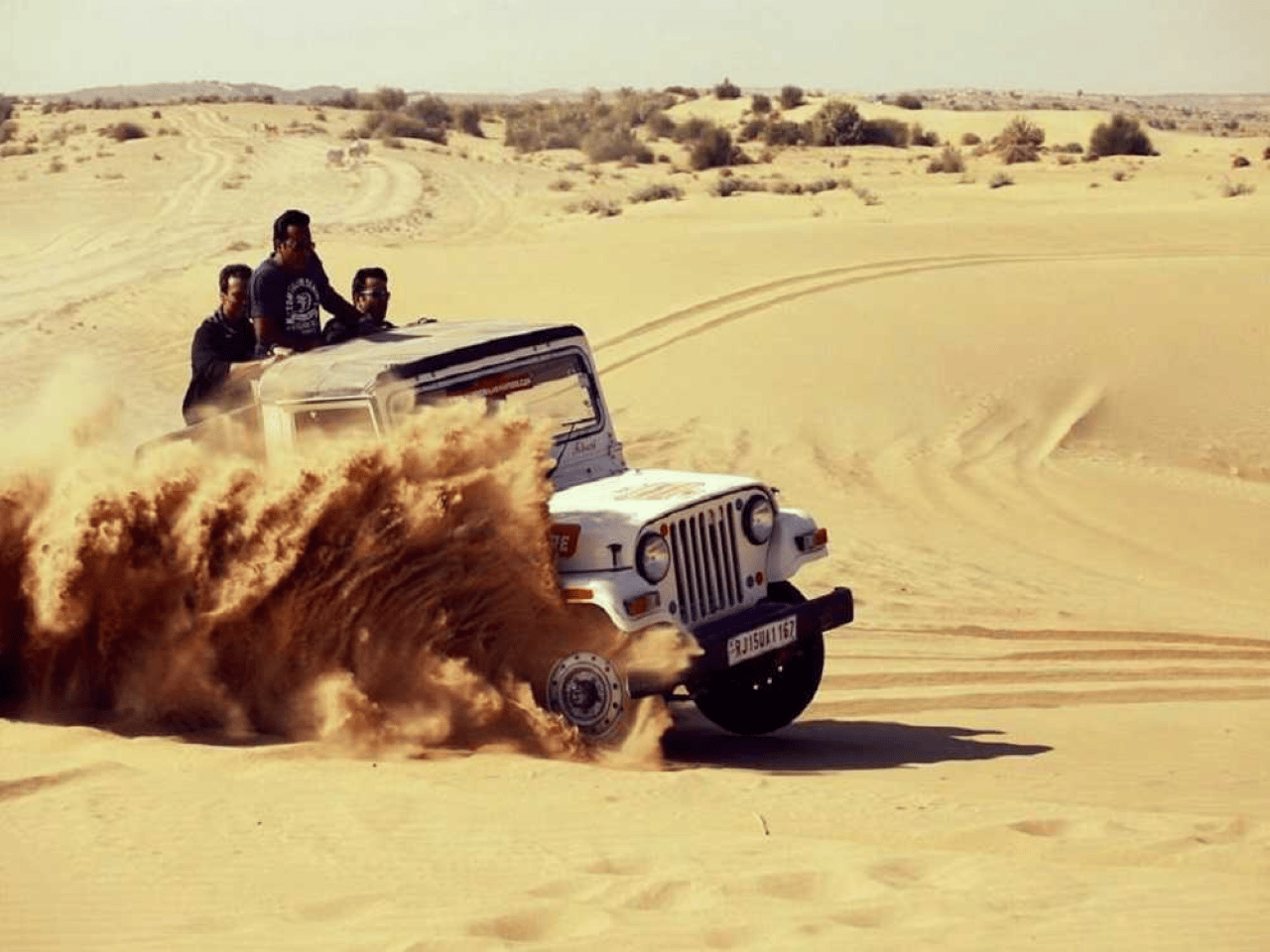Jaisalmer-Wüstenerlebnis: Schlafen unter den Sternen