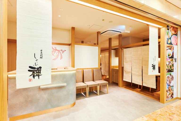 Osaka: Shabu-shabu de wagyu ilimitado. Reservas.Menú de solomillo de wagyu negro