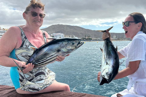 Santa Cruz de Tenerife: Private Family Fishing Tour