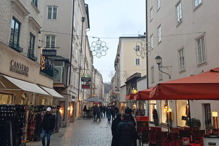 Salzburg: Historical Walking Tour with Local Food and Drink