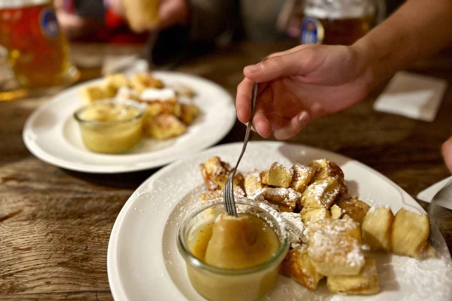 Munich: Old Town Food Tour with 10+ Tastings, Beer & Pretzel