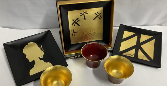 Kyoto: UNESCO certified Gold Leaf Workshop with Sake Cup