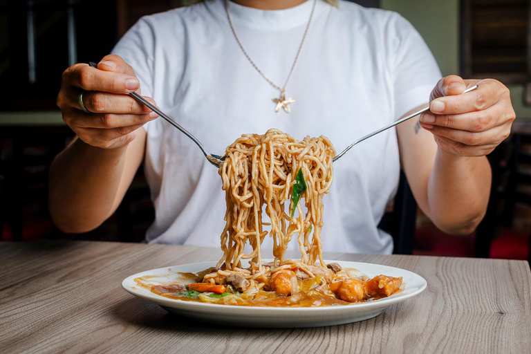 Manila: Binondo Bites Food Tour with 15+ Tastings