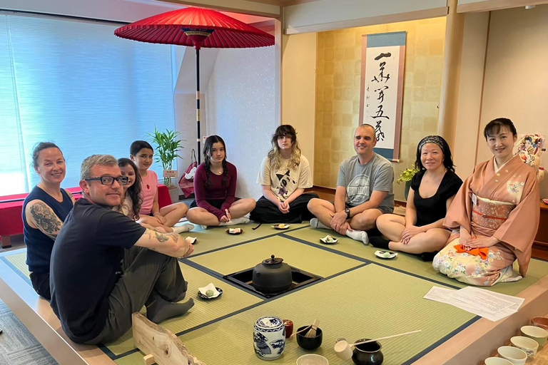 Tea ceremony experience in Japanese-style room 60min 60min session