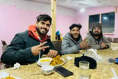 From Manali: 10-Day Motorbike Expedition to Leh and Srinagar