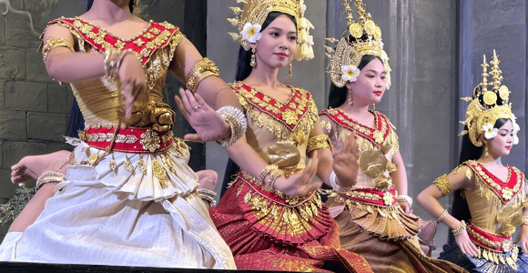 Siem Reap: Amazon Angkor Buffet and Traditional Fairy Dance Show