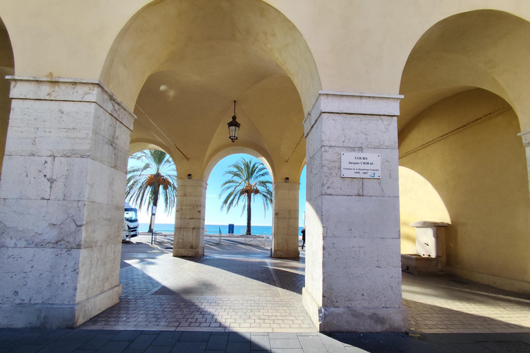 Nizza: tour della città in famiglia in bicicletta Taxi elettrico (4 posti)