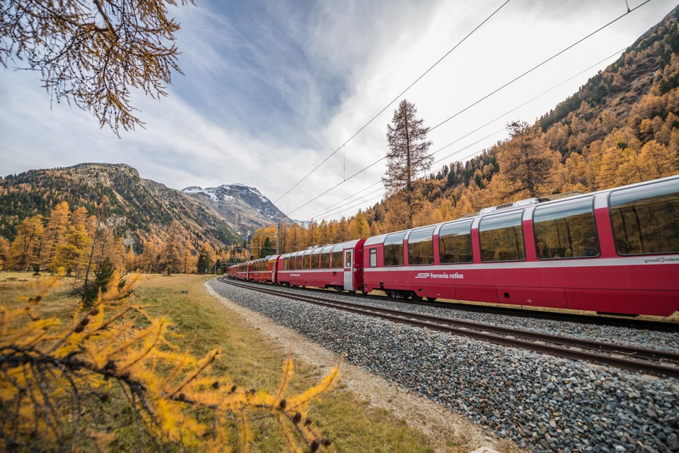 Von Mailand: St. Moritz und Bernina-Express-Tour Von Mailand: St. ...