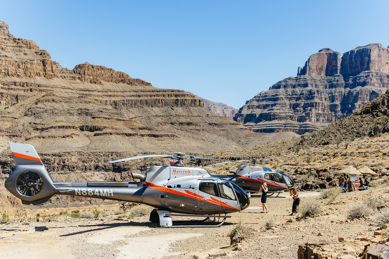 From Las Vegas: Grand Canyon Helicopter Tour with ChampagneSunset Flight and Landing with Champagne