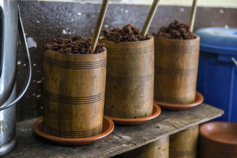 Thamel: Nepali Home Brewing & Local Tasting Experience