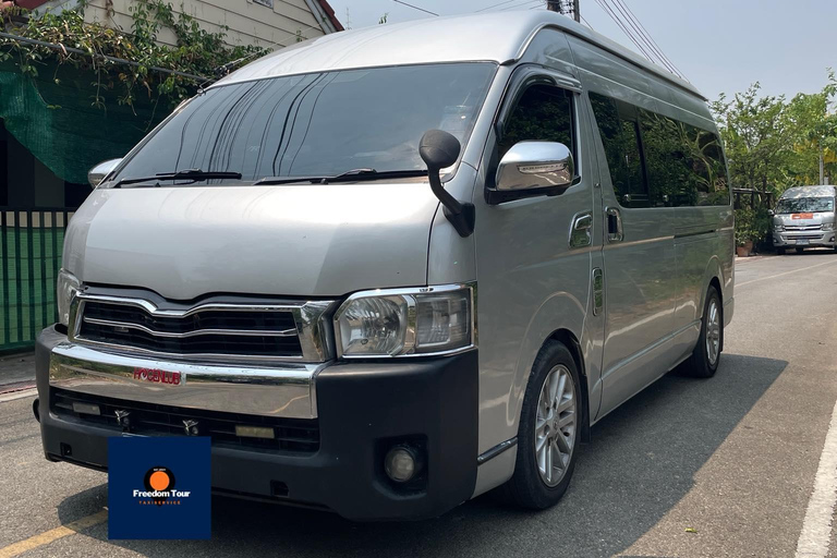 Traslado de carro particular de Chiang Rai para ou de Pai (Mae Hong Son)Pai (Mae Hong Son) para Chiang Rai, com devolução de 1 trajeto/carro SUV