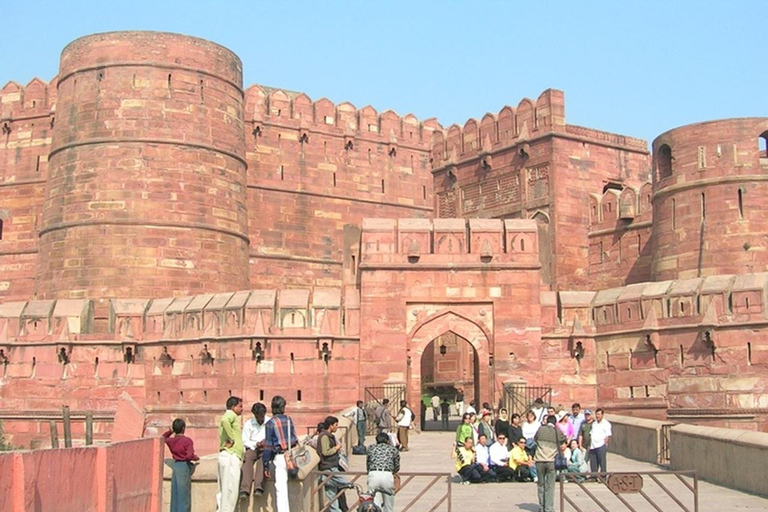 A partir de Deli: Tour particular de 3 dias pelo Triângulo DouradoTour particular com hospedagem em hotel 4 estrelas