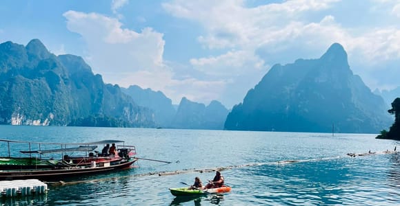 Khao Sok: Overnight Cheow Lan Lake Floating Raft House