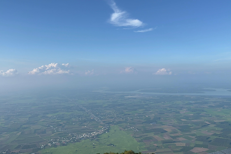 Black Virgin Mountain, Cu Chi, Cao Dai Tour mit LGBT Guide