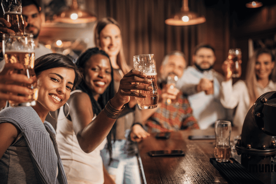 Bratislava: Kneipentour mit VIP-Eintritt, kostenlosen Schnäpsen und Bier. Foto: GetYourGuide