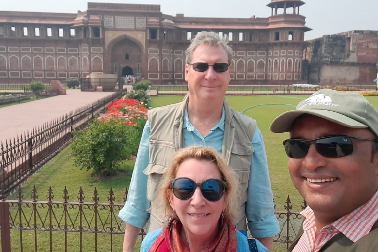 Excursión de un día al Taj Mahal con Mathura y VrindavanVisita de un día a Tajmahal con Mathura y Vrindavan