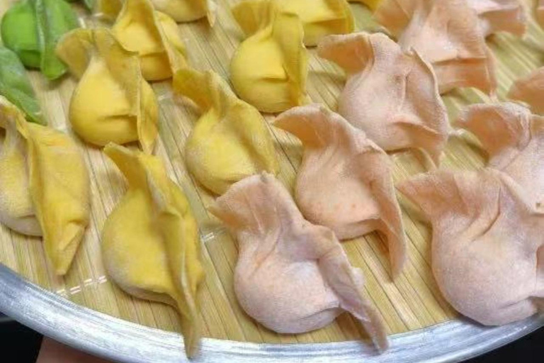 Pekín: Taller de Elaboración de Dumplings con Comida y Té