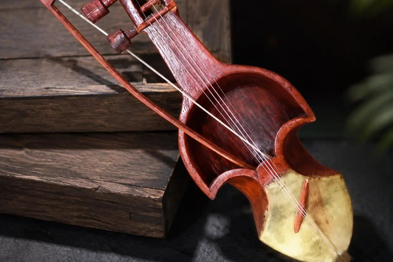 Nepal : Traditional Madal/Sarangi Class with Instrument Gift Traditional Sarangi Class with Sarangi Gift