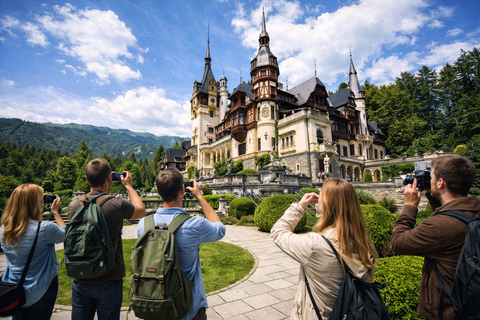 Bucharest: Transylvania Day Tour with Peles & Bran Castle Spanish Group