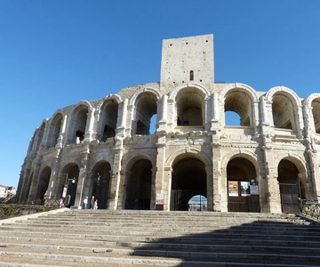 Arles private tour - art/history and gastronomy