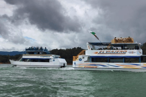 MEDELLIN: TOUR INGLÊS GUATAPE + PEÑOL VELHO + MALECON + BARCO RUMBERO