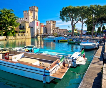 From Milan: Verona, Sirmione, Lake Garda Private Boat cruise