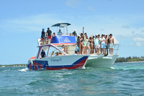 Private Catamaran Crusie, snorkeling, lunch & water slide Exclusive private tour just for you and your group up to 95