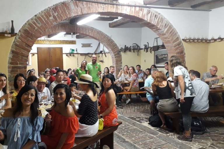Pienza en Montepulciano: wijntocht van hele dagTour in het Portugees