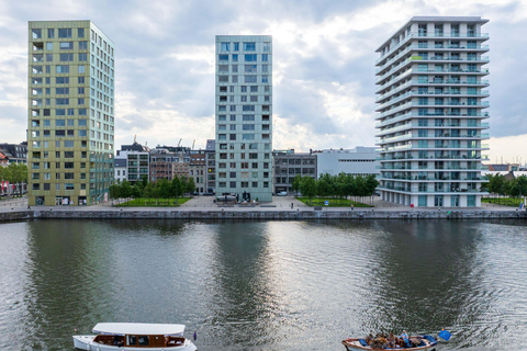 Antwerp: Old Port classic Boat Tour with Coffee + Croissant