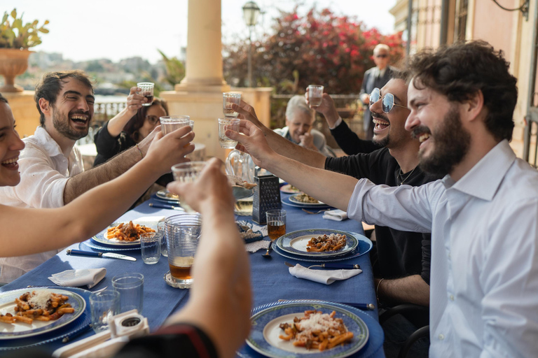 Catane : Cours de cuisine dans une villa historique en bord de merCours de cuisine en anglais