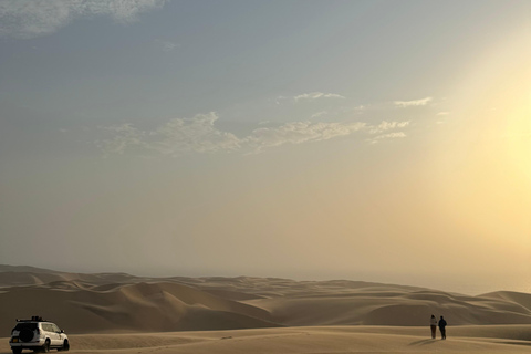 Walvisbay: Sandwich Harbour 4x4 Tour-Unparalleled Experience