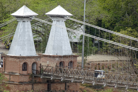 The RiverHouse Experience+Santa Fé de Ant.Trip from Medellín