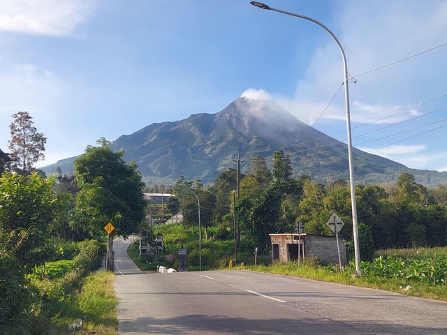 Yogyakarta: Borobudur, Merapi Volcano, Prambanan 1-day Tour