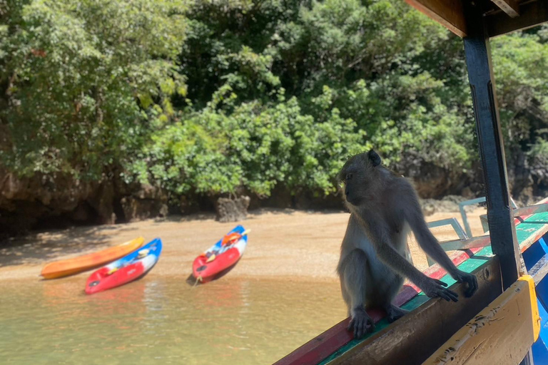 Ko Lanta: Kayak con le mangrovie, Ko Talabeng e l&#039;Isola del Teschio