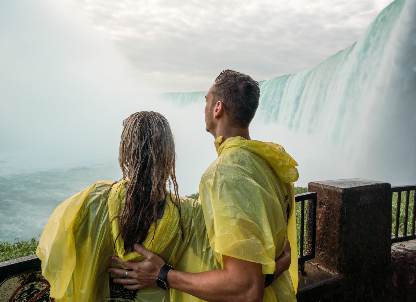 Niagara Falls: Bådtur og rejse bag vandfaldene