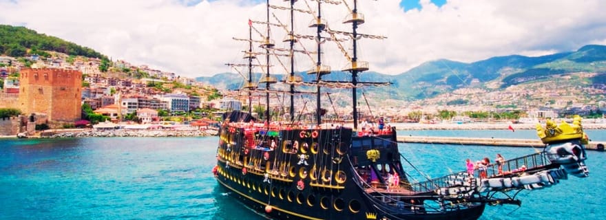 Au départ de Side : Excursion en bateau à Alanya : choisissez entre l'excursion en journée ou au coucher du soleil.