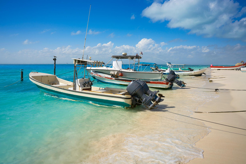 Isla Mujeres: Catamaran met open bar, snorkelen en lunchRondleiding met open bar