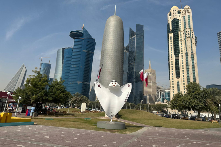 Doha : visite guidée de la ville avec balade en gondole au centre commercial Villaggio MallDoha : visite guidée de la ville en tramway avec balade en gondole au centre commercial