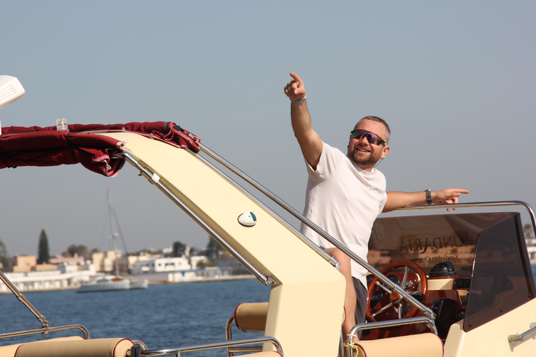 Cagliari: Boat Excursion along the Coast with a Swim and Aperitif Cagliari: Fast Boat Excursion along the Coast with Swimming and Aperitif