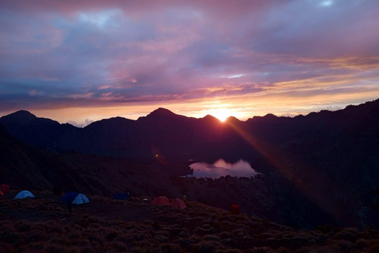 Trekking na górę Rinjani 2D/1N Krawędź krateru i szczyt