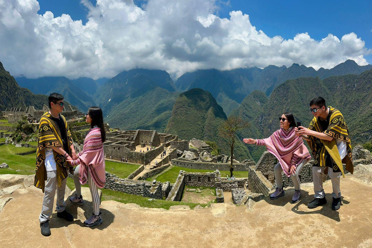 Cusco5-d: RainbowMountain, Humantaylake&Machu Picchu |All in