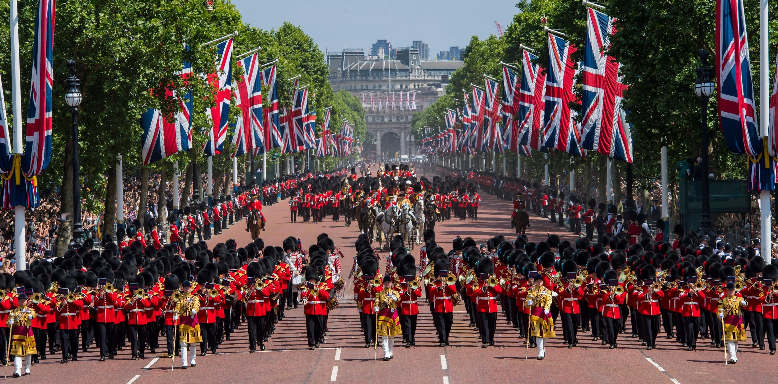 London Calling: Palaces-Parks-Docks & Clocks and more
