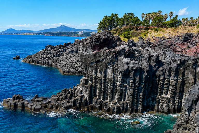 Jeju: Full-Island Top Highlights Day Tour with UNESCO Sites