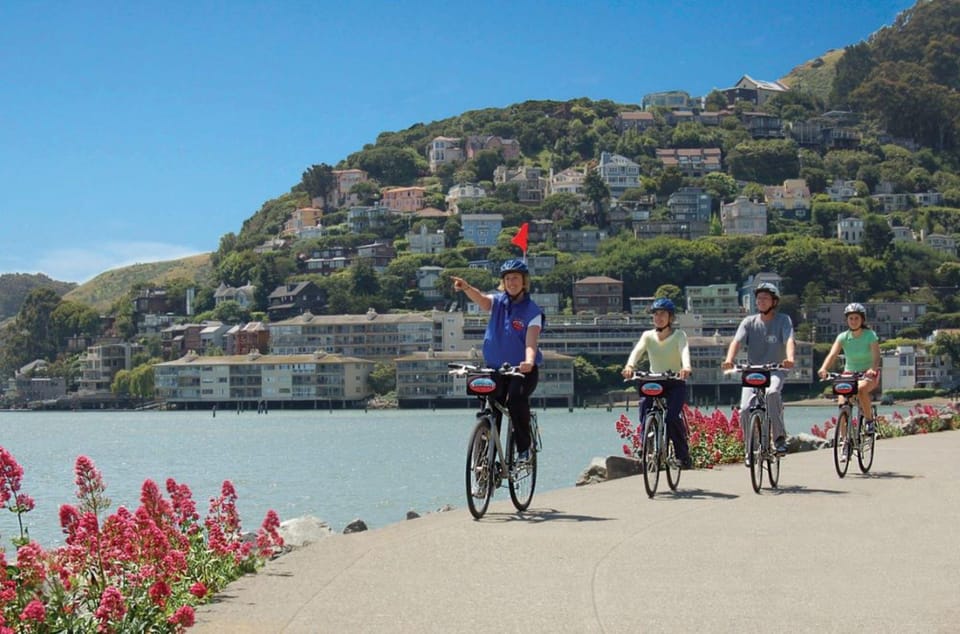 San Francisco: Bike Tour with Muir Woods and Sausalito Visit image 3