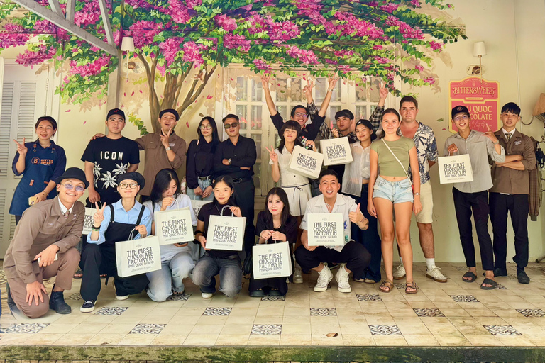 Phú Quốc: visita y taller en una fábrica de chocolate agridulceExperiencia todo incluido: elaboración, preparación y degustación