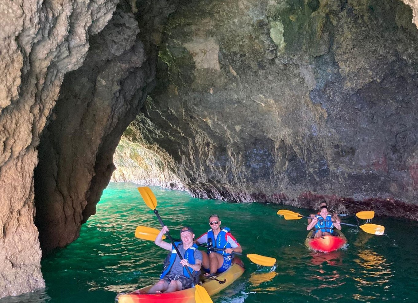 Albufeira: Guidet kajaktur til skjulte strande og klipper
