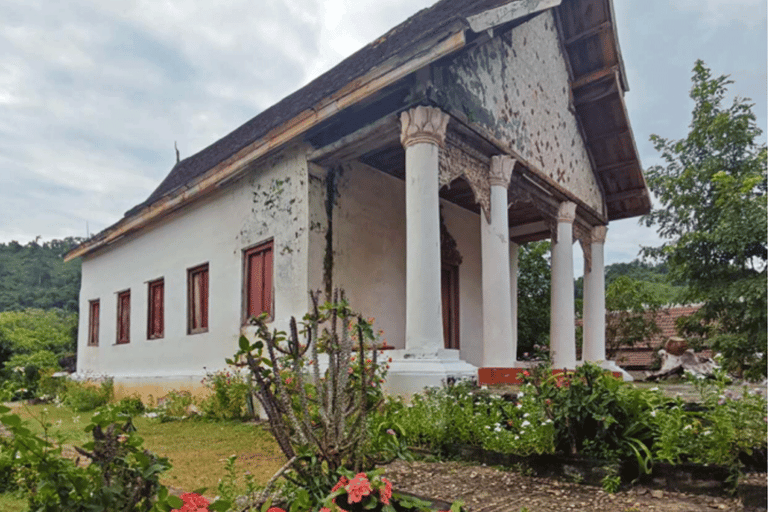 Luang Prabang: Xieng Man Village Walk Half-Day Tour