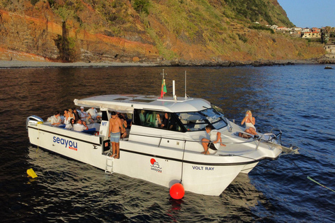 Funchal: Private Catamaran Tour - With Open Bar & Snacks Sunset Tour with Snorkeling & Paddleboarding/ Max 18 people