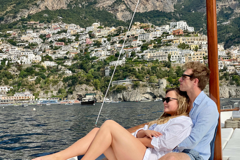 Experiência de barco privado de 4 horas a partir de Positano